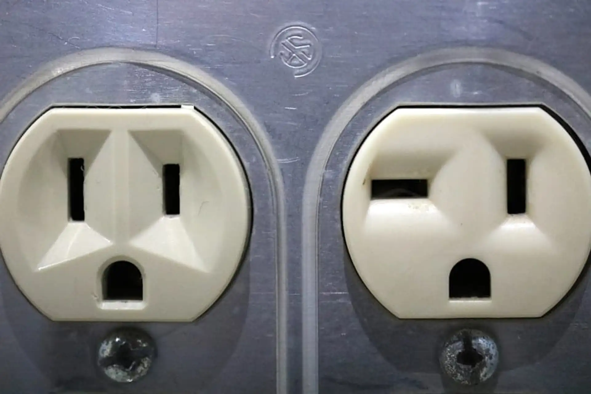 HVAC Electrical Issues in Phoenix: Emergency Safety and Repair Protocols